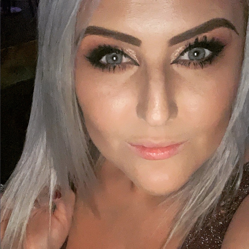 Meet your Posher, Kimberly